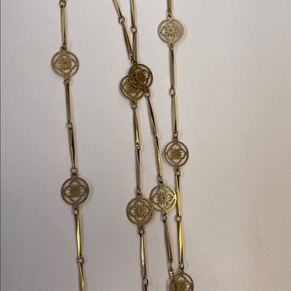Vintage 1977 AVON Gold Filigree Link Necklace.  24” - Picture 2 of 5